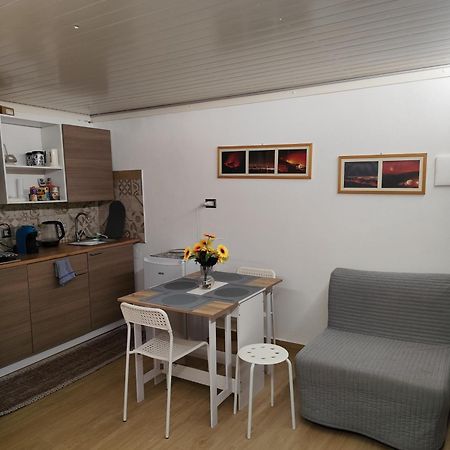 Causunara'S Apartments Calogero Aeroporto di Catania Fontana Rossa Esterno foto